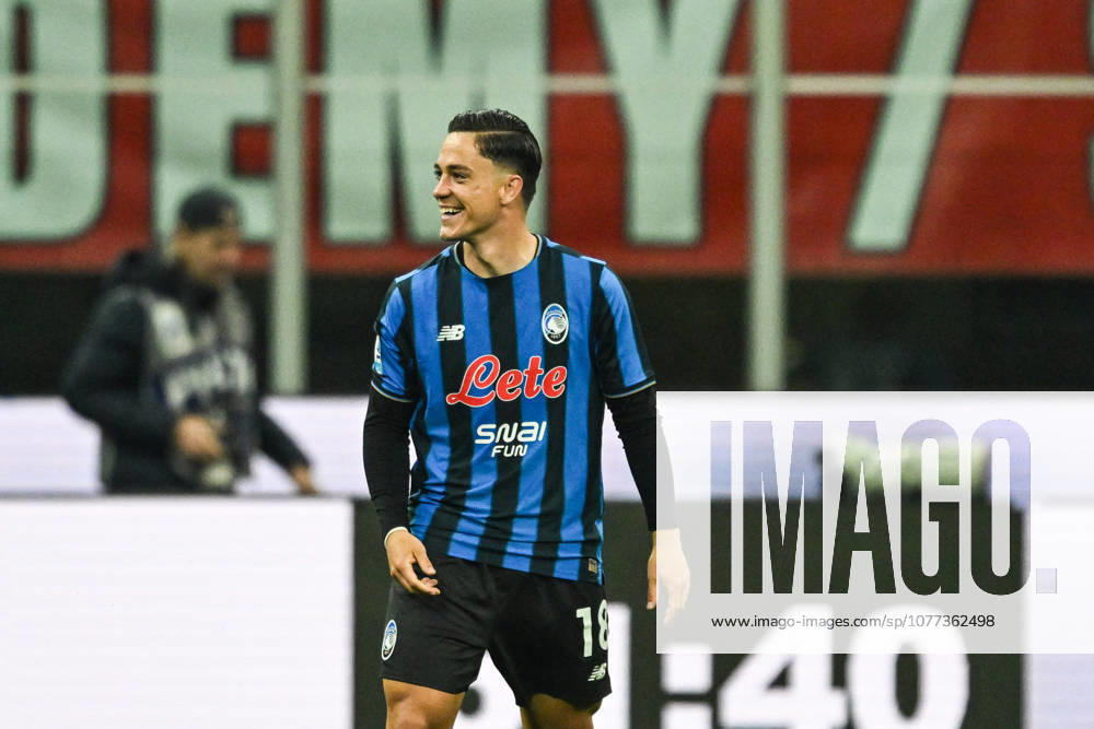 CALCIO - Serie A - AC Milan vs Atalanta BC Photo by IPA ABACAPRESS.COM84554153 - Giacomo Raspadori of Atalanta BC celebrating after a goal during the Italian Serie A football match between AC Milan and Atalanta BC on 10 of May 2026 at Giuseppe Meazza San Siro Siro stadium in Milan, Italy. Credit: Tiziano Ballabio Milan Italy