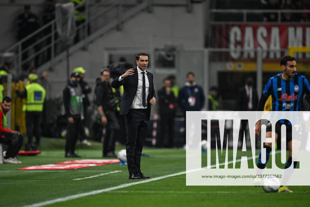 CALCIO - Serie A - AC Milan vs Atalanta BC Photo by IPA ABACAPRESS.COM84553035 - Head Coach Raffaele Palladino of Atalanta BC during the Italian Serie A football match between AC Milan and Atalanta BC on 10 of May 2026 at Giuseppe Meazza San Siro Siro stadium in Milan, Italy. Credit: Tiziano Ballabio Milan Italy