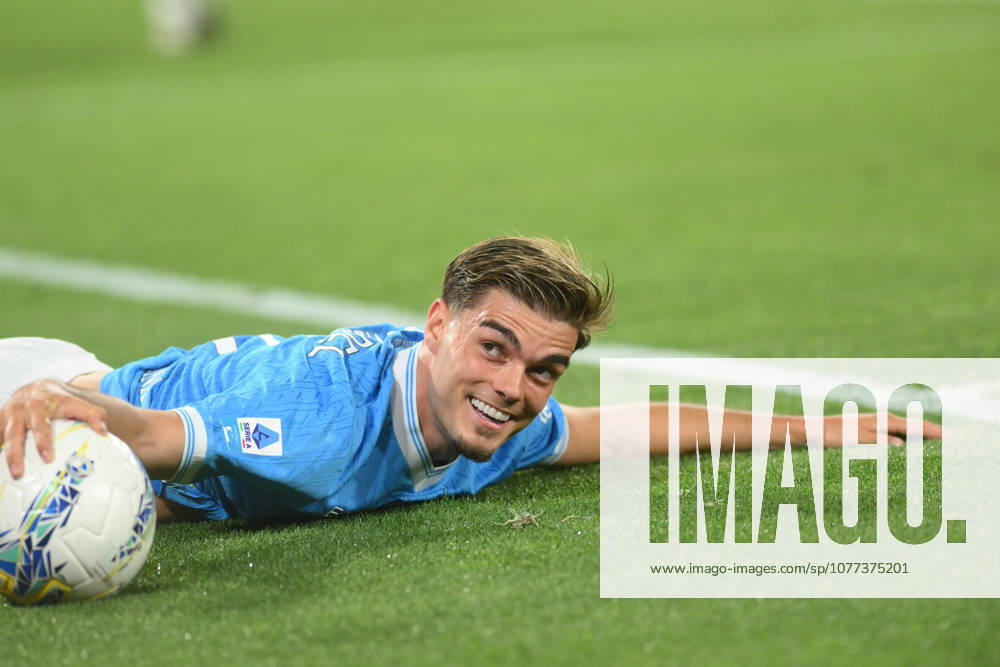 Napolis Miguel Gutierrez during the Serie A soccer match between Napoli and Bologna at the Diego Armando Maradona Stadium in Naples, southern italy - Monday , May 11, 2026. - Soccer .