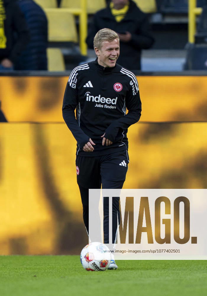 Einzelbild, Single image: Jonathan Burkardt (Eintracht Frankfurt, 9) Borussia Dortmund - Eintracht Frankfurt, 33. Spieltag, 1. Bundesliga in Dortmund, Signal Iduna Park DFL regulations prohibit any use of photographs as image sequences and or quasi-video.