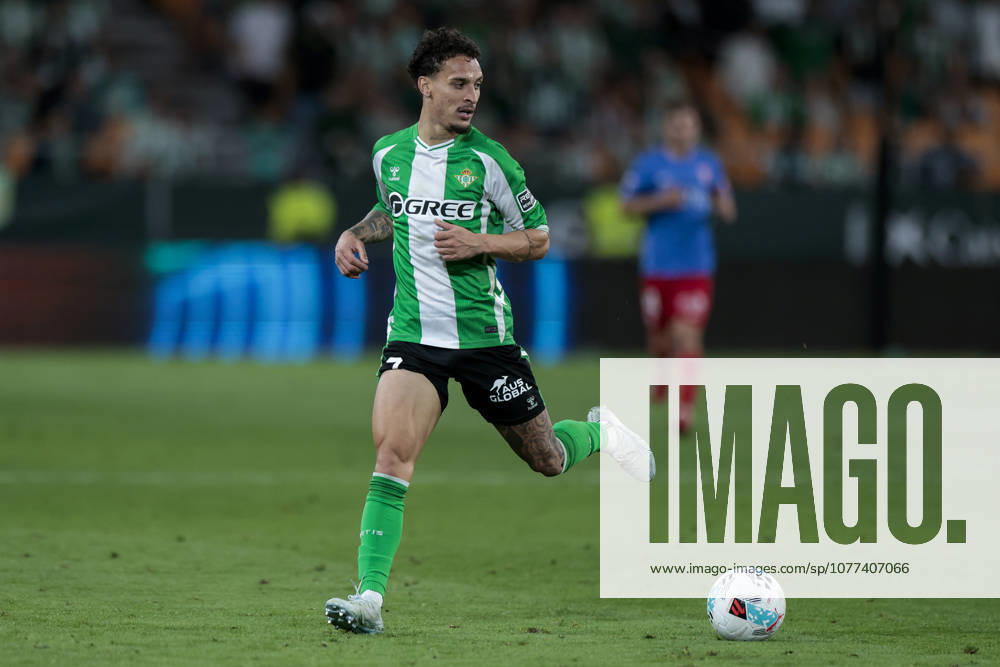 Real Betis V Elche CF - La Liga EA Sports Antony Matheus dos Santos of Real Betis runs with the ball during the La Liga EA Sports match between Real Betis and Elche CF at La Cartuja Stadium in Seville, Spain, on May 12, 2026. Seville Spain