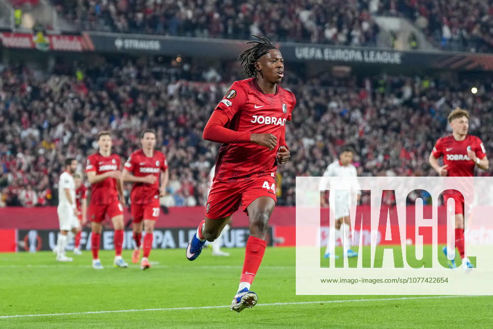 Johan Manzambi (SC Freiburg, 44) Torjubel, Emotionen, Torschuss, Abschluss, Torerfolg, Tor, Treffer , Deutschland, Fussball, UEFA Europa League, Halbfinale, Rückspiel, 2025 2026, SC Freiburg vs. SC Braga, 07.05.2026, Europa-Park Stadion, Freiburg Freiburg Europa-Park Stadion Baden-Württemberg Deutschland