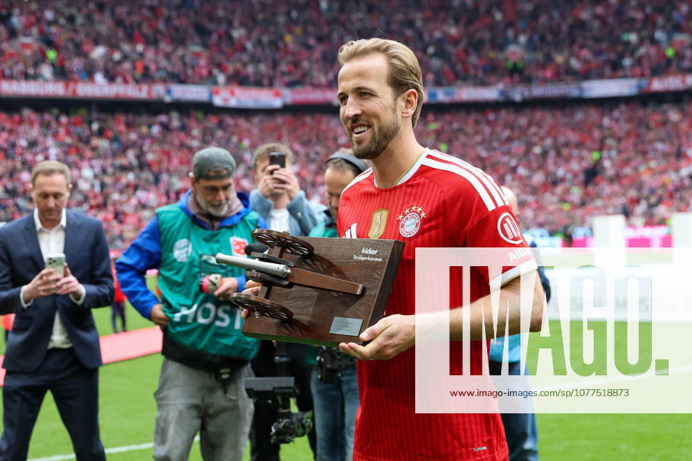 Harry Kane (FC Bayern Muenchen, 09) gewinnt die Bundesliga Torjaeger Kanone, GER, FC Bayern Muenchen vs. 1. FC Koeln, Fussball, Bundesliga, 34. Spieltag, Saison 2025 2026, 16.05.2026, , GER, FC Bayern Muenchen vs. 1. FC Koeln, Fussball, Bundesliga, 34. Spieltag, Saison 2025 2026, 16.05.2026 Muenchen