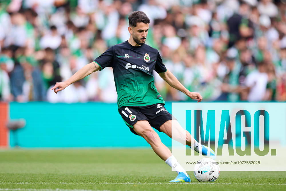 Racing Santander v Real Valladolid - LaLiga Hypermotion Andres Martin of Real Racing Club de Santander warms up prior to the LaLiga Hypermotion match between Racing Santander and Real Valladolid at Campos de de El Sardinero on May 16, 2026, in Santander, Spain. Santander Campos de Sport de El Sardinero Santander Spain RL_RCGSvRVALL_000022