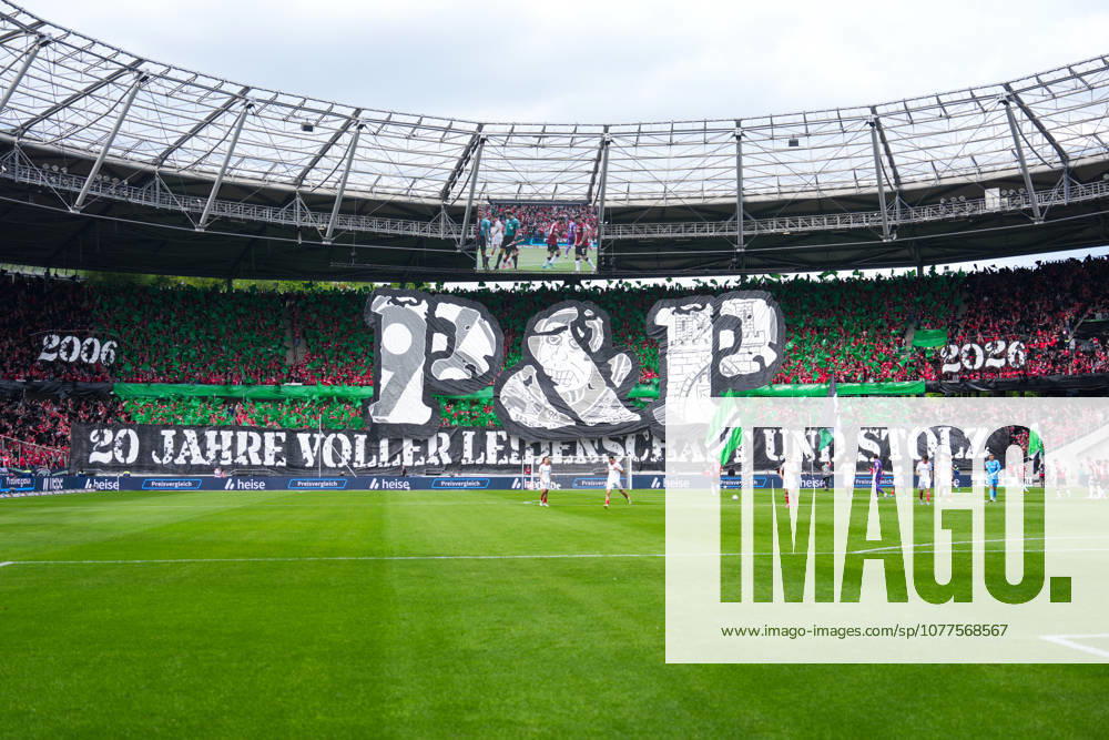 Herren, Fußball, 2.Bundesliga, Hannover 96 - 1.FC Nürnberg, Saison 2025 2026, Heinz von Heiden Arena: Choreografie der Fans von Hannover 96 mit der Aufschrift: 20 Jahre voller Leidenschaft und Stolz DFB regulations prohibit any use of photographs as image sequences and or quasi-video.