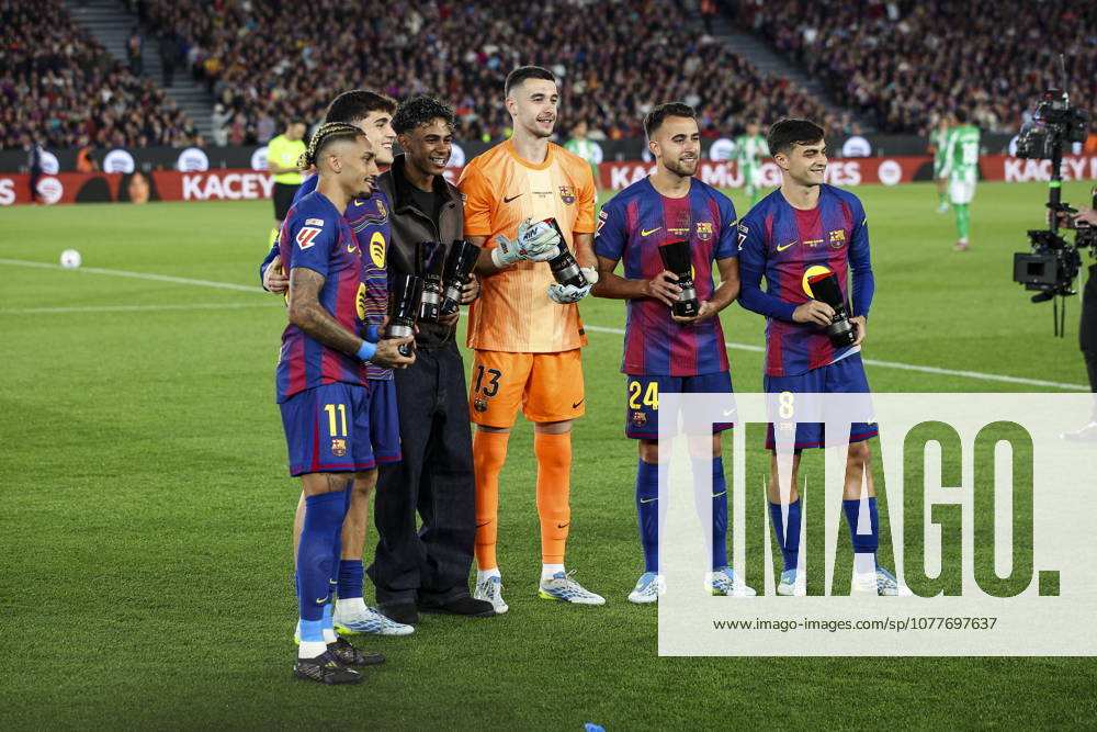 Raphina FC Barcelona, Barca Pau Cubarsi (FC Barcelona) Lamine Yamal (FC Barcelona) Joan Garcia (FC Barcelona) Eric Garcia (FC Barcelona) Pedri (FC Barcelona) players of La Liga during the LaLiga EA Sports match between FC Barcelona and Real Betis at Estadi Olimpic Lluis Companys on May 17, 2026 in Barcelona, Spain. (Photo by Xavi Bonilla DeFodi Images) -