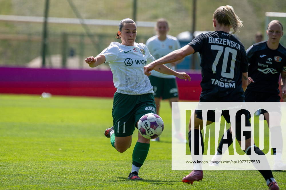 WROCLAW 23.05.2026 KOLEJKA ORLEN EKSTRALIGA PILKI NOZNEJ KOBIET SEZON 2025 26 --- POLISH WOMEN S FOOTBALL TOP LEAGUE MATCH: SLASK WROCLAW - CZARNI SOSNOWIEC, nz MARTYNA BUS BUSZEWSKA ZOFIA, fot. KRYSTYNA PACZKOWSKA NEWSPIX.PL NEWSPIX.PL --- newspix.pl