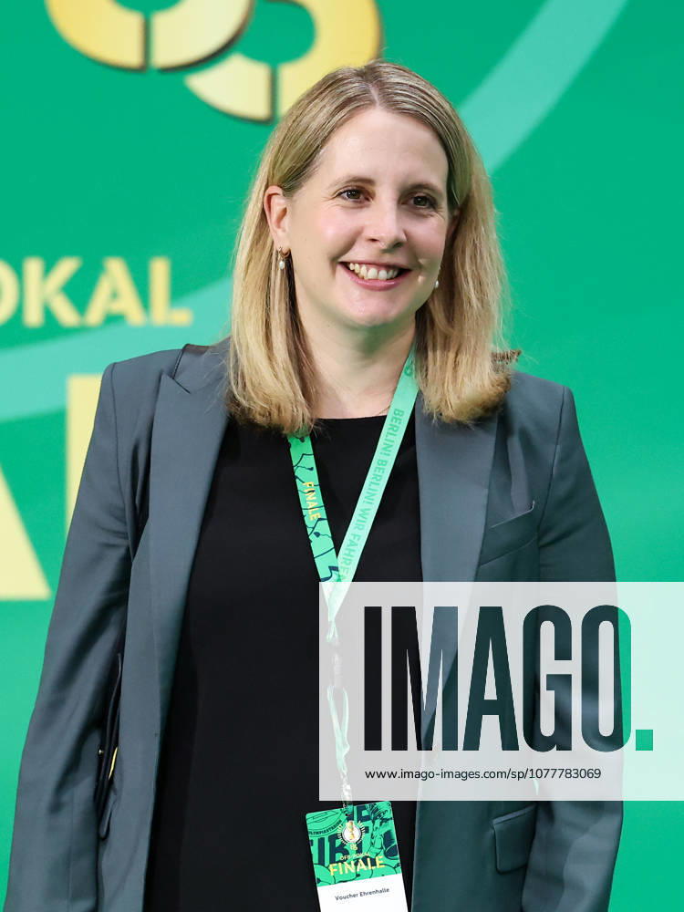 DFB Pokalfinale - FC Bayern München - VfB Stuttgart am 23.05.2026 im Olympiastadion in Berlin Bundesbauministerin Verena Hubertz (SPD) auf dem grünen Teppich.
