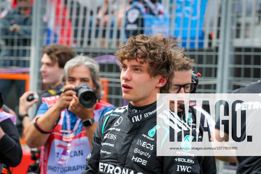 IPA85024861 - (12) Andrea Kimi Antonelli (ITA) - Mercedes-AMG PETRONAS F1 Team - Mercedes W17 - Mercedes E Performance during the Sprint Race of Formula 1 AWS Canadian Grand Prix 2026 at Circuit Gilles Villeneuve in Montreal, Canada. Round 7 of the 2026 FIA Formula One World Championship, WM, Weltmeisterschaft held May 22-24, 2026. The Circuit Gilles Villeneuve on Ile Notre-Dame in Montreal, named after the legendary Ferrari driver, hosts the Sprint format for the seventh round. This event weekend features the F1 Sprint format, with a Sprint Shootout and Sprint Race in addition to the standard qualifying session and Grand Prix. during Formula 1 AWS Canadian Grand Prix 2026 - Round 7 - Circuit Gilles Villeneuve, Formula 1 Championship in , , May 23 2026