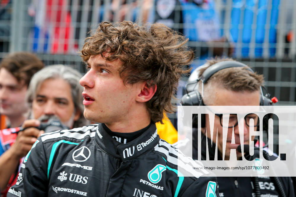 IPA85024869 - (12) Andrea Kimi Antonelli (ITA) - Mercedes-AMG PETRONAS F1 Team - Mercedes W17 - Mercedes E Performance during the Sprint Race of Formula 1 AWS Canadian Grand Prix 2026 at Circuit Gilles Villeneuve in Montreal, Canada. Round 7 of the 2026 FIA Formula One World Championship, WM, Weltmeisterschaft held May 22-24, 2026. The Circuit Gilles Villeneuve on Ile Notre-Dame in Montreal, named after the legendary Ferrari driver, hosts the Sprint format for the seventh round. This event weekend features the F1 Sprint format, with a Sprint Shootout and Sprint Race in addition to the standard qualifying session and Grand Prix. during Formula 1 AWS Canadian Grand Prix 2026 - Round 7 - Circuit Gilles Villeneuve, Formula 1 Championship in , , May 23 2026