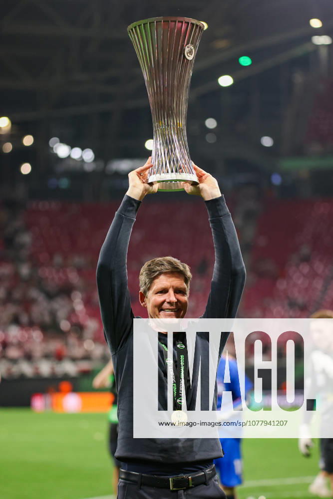 UEFA Conference League final: Crystal Palace FC Vs Rayo Vallecano Oliver Glasner coach celebrates a win with trophy during the UEFA Conference League Final 2026 match between Crystal Palace FC and Rayo Vallecano at Football Arena Leipzig.