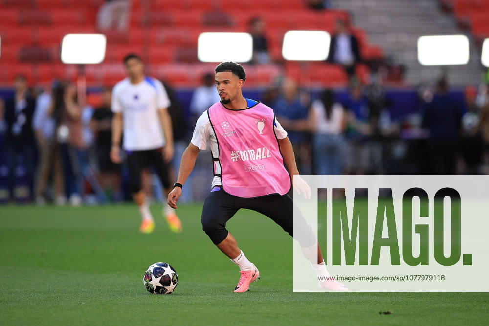 Paris Saint-Germain, Open Training Session Paris Saint-Germain Forward Bradley Barcola (29) during the open training session for Paris Saint-Germain ahead of the Champions League Cup Final at Puskas Arena Park, Budapest, Hungary on 29 May 2026. Budapest Puskas Arena Park Hungary Editorial use only ,
