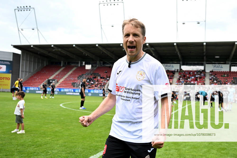 Fussball Langholz Cup 2026, v.l. Oliver Oli Pocher Wiesbaden
