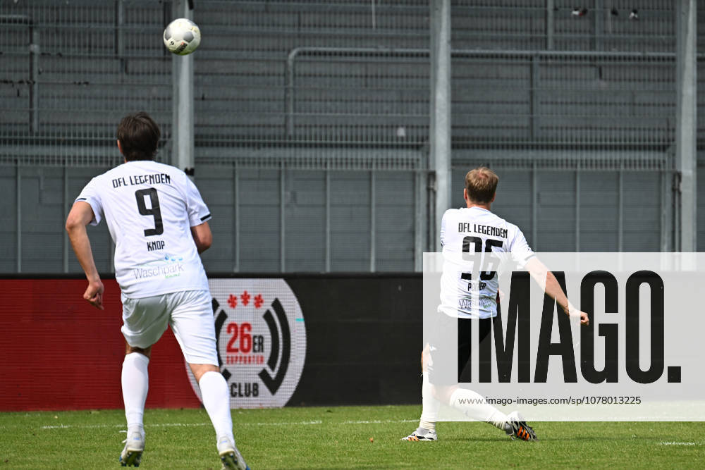 Fussball Langholz Cup 2026, v.l. Oliver Oli Pocher verschiesst einen Elfmeter Wiesbaden