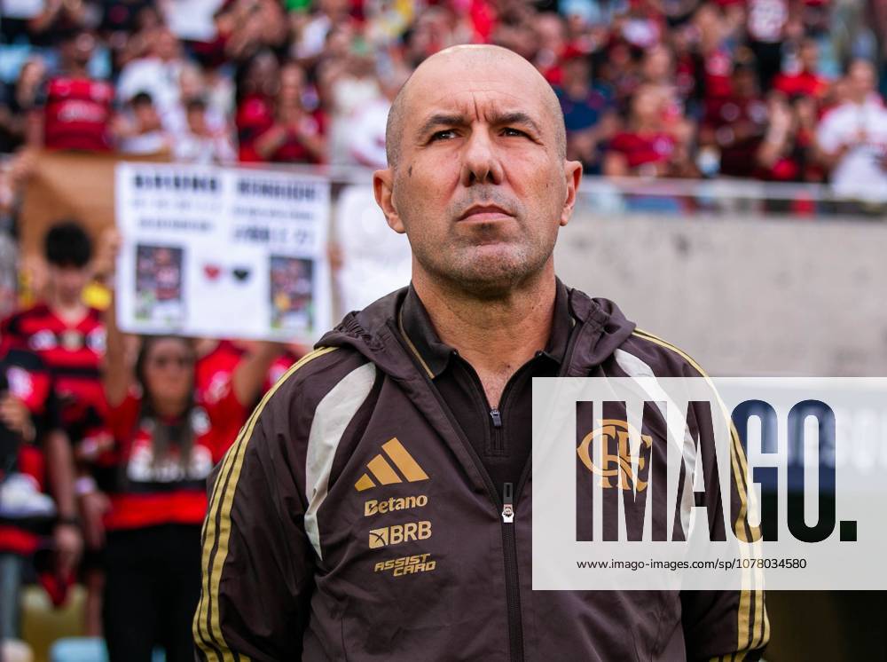 Flamengo and Coritiba, for the 18th round of the Brazilian championship. Rio de Janeiro (RJ) 05 30 2026 - Flamengo Coritiba Brasilerao Maracana - Flamengo coach, Leonardo Jardim, at the match between Flamengo and Coritiba, for the 18th round of the Brazilian championship, on the afternoon of this Saturday (30), at the Maracana stadium, in Rio de Janeiro.(Foto: Lucas Simonin Gomes Thenews2 imago images) SPO