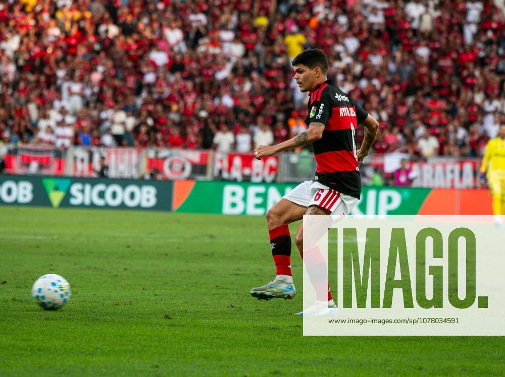 Flamengo and Coritiba, for the 18th round of the Brazilian championship. Rio de Janeiro (RJ) 05 30 2026 - Flamengo Coritiba Brasilerao Maracana - Match between Flamengo and Coritiba, for the 18th round of the Brazilian championship, on the afternoon of this Saturday (30), at the Maracana stadium, in Rio de Janeiro.(Foto: Lucas Simonin Gomes Thenews2 imago images) SPO