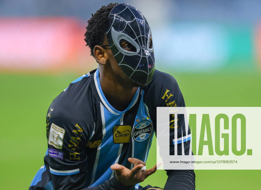 30th May, 2026; Arena do Gremio Stadium, Porto Alegre, Brazil; Brazilian Serie A Football, Gremio versus Corinthians; Gabriel Mec of Gremio celebrates after scoring the first goal of his team wearing a Spider-Man mask RichardxDucker DiaEsportivo