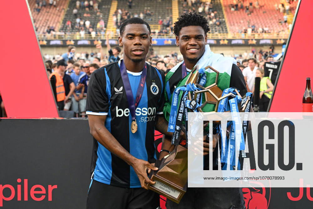Club Brugge vs AA Gent Raphael Onyedika (15) of Club Brugge and Vince Osuji (24) of Club Brugge celebrate during the Jupiler Pro League season 2025 - 2026 matchday 10 game in the Champions Play offs between Club Brugge KV and AA Gent on May 24 , 2026 in Brugge, Belgium. (Photo by David Catry Isosport) Brugge Belgium