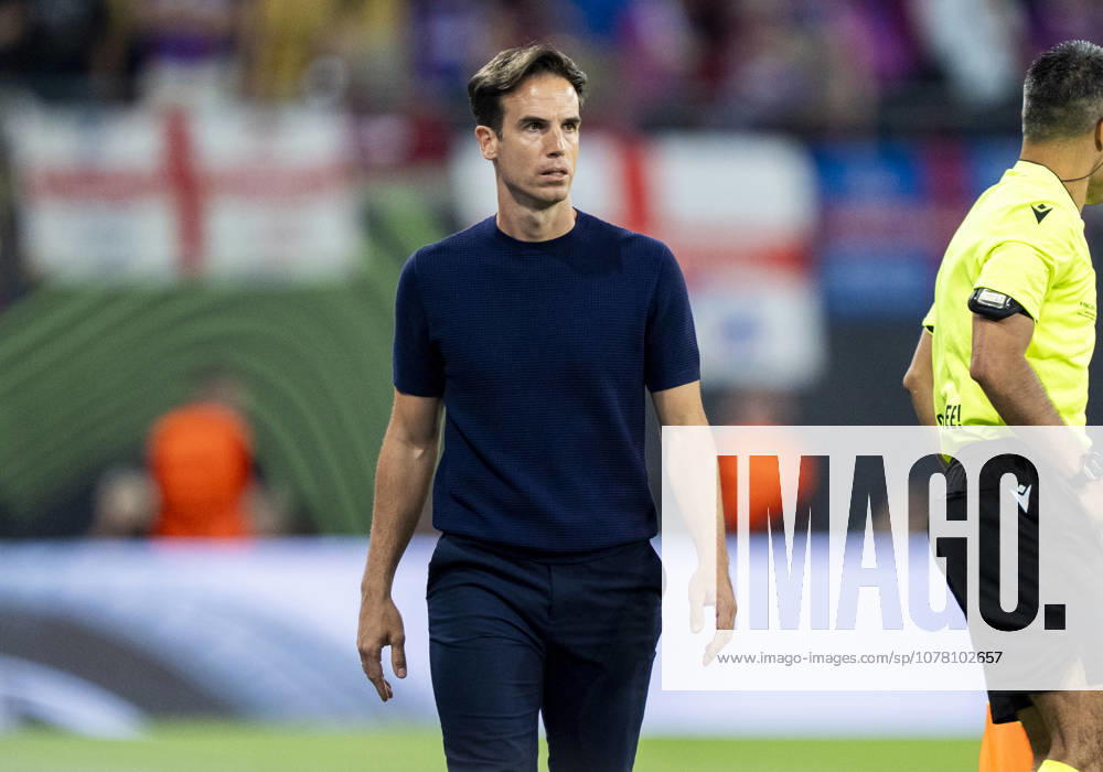 Einzelbild, Single image: Inigo Perez (Rayo Vallecano, Coach, Trainer) Crystal Palace - Rayo Vallecano, Football, Final UEFA Conference League 2026, Leipzig Stadium, Leipzig DFL regulations prohibit any use of photographs as image sequences and or quasi-video.