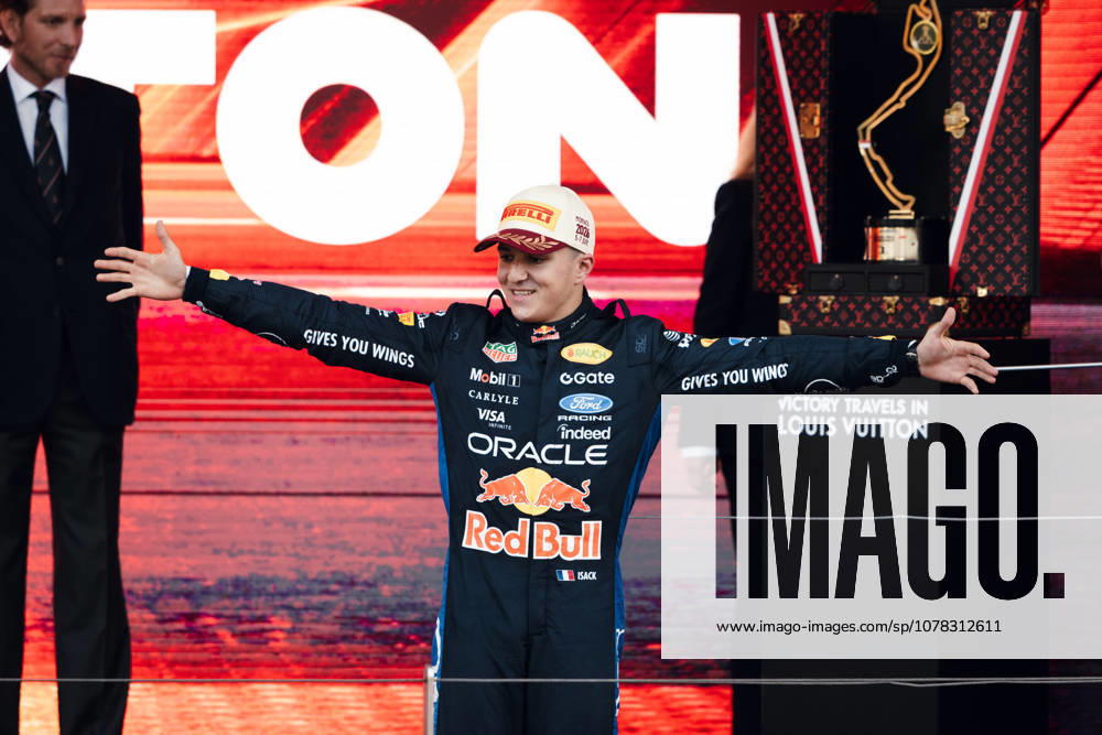 Monte Carlo, Monte Carlo, Principality of Monaco: ISACK HADJAR (6, Oracle Red Bull Racing, FRA, French F1 Driver, RB22) during the Formula 1 Podium on Race Day (Sunday) at the Formula 1 Louis Vuitton Grand Prix de Monaco 2026 in Monte Carlo, Principality of Monaco Monte Carlo Principality of Monaco - ZUMAr193 20260607_zsp_r193_017
