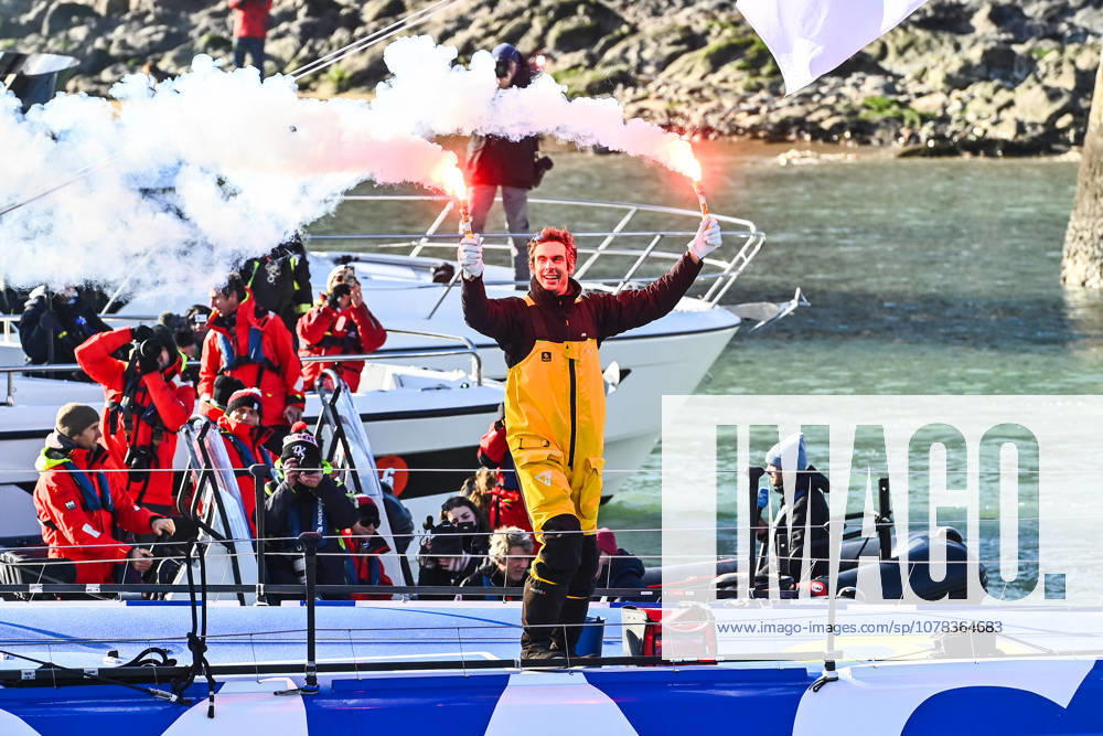 Les Sables D olonne, Pays De La Loire, France: This photo taken on January 14, 2025 in Les Sables d Olonne, in Western France, shows Charlie Dalin winning the Vendee Globe 2024-2025. Charlie Dalin Wins The 2024-2025 VendŽE Globe - ZUMAh284 20250114_znp_h284_005