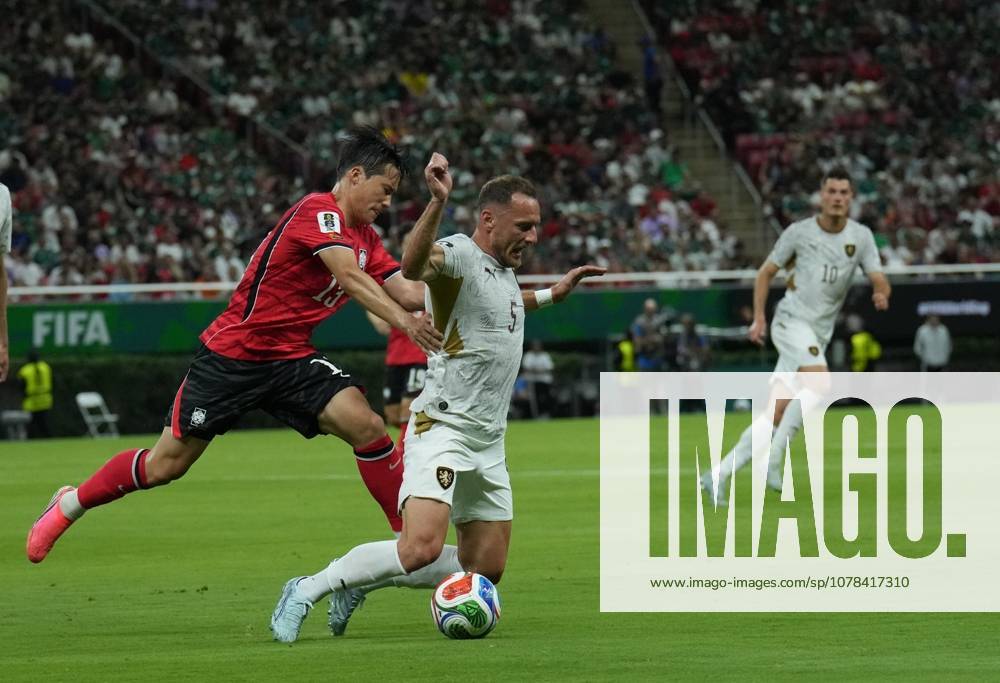 South Korea v Czechia - FIFA World Cup, WM, Weltmeisterschaft, Fussball 2026 - Group A ZAPOPAN, MEXICO - JUNE 11: Lee Tae-seok of South Korea in action against Vladimir Coufal of Czechia during the 2026 FIFA World Cup First Stage Group A match between South Korea and Czechia at Estadio Akron (Guadalajara Stadium) in Zapopan, Guadalajara, Mexico on June 11, 2026. Luciano Gonzalez Anadolu Zapopan Mexico. Editorial use only. Please get in touch for any other usage.