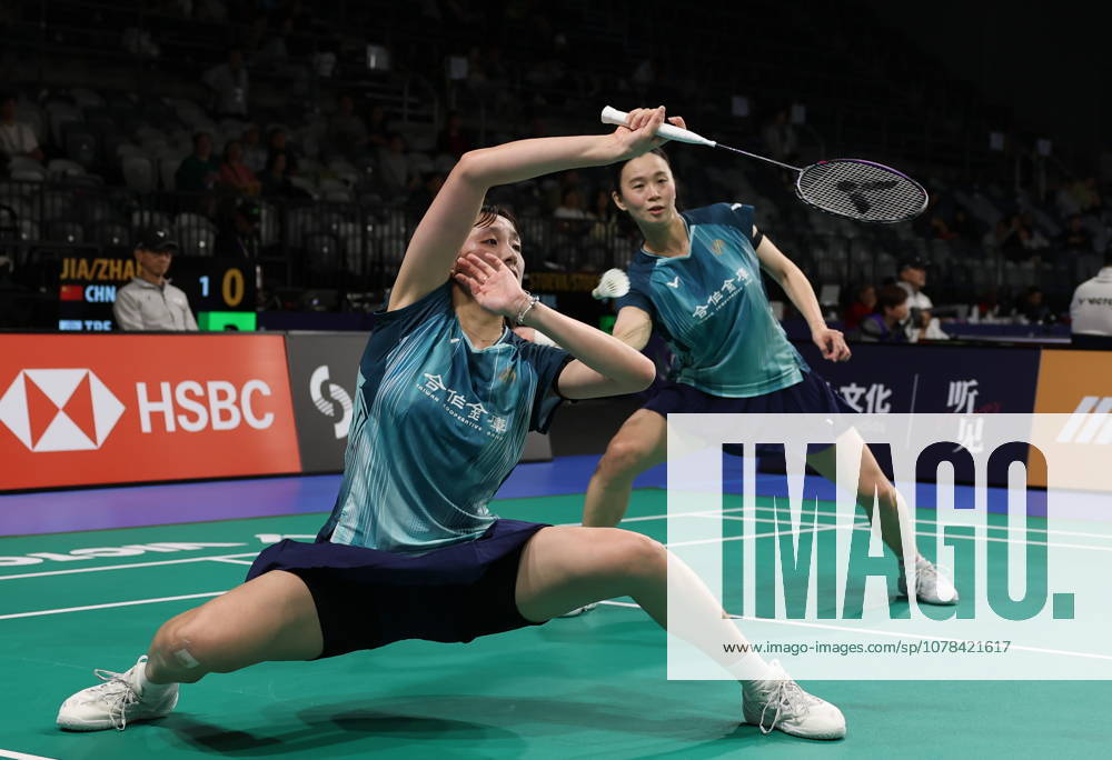 (260612) -- SYDNEY, June 12, 2026 -- Hsu Ya Ching Sung Yu-Hsuan (L) compete during the women s doubles quarterfinal match between Jia Yifan Zhang Shuxian of China and Hsu Ya Ching Sung Yu-Hsuan of Chinese Taipei at the Australian Badminton Open 2026 in Sydney, Australia, June 12, 2026. ) (SP)AUSTRALIA-SYDNEY-BADMINTON-AUSTRALIAN OPEN-WOMEN S DOUBLES GongxBing