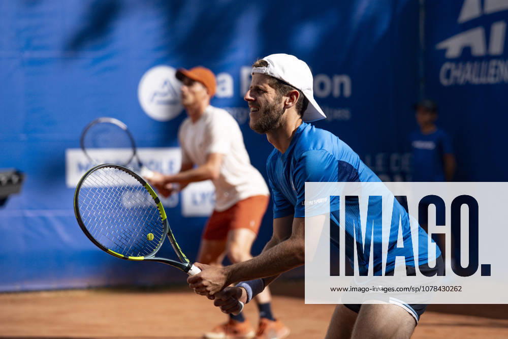 TENNIS : Open Sopra Steria - Lyon Villeurbanne 10 06 2026 Lucas Poullain en double avec Geoffrey Blancaneaux lors du tournoi de tennis ATP, Tennis Herren Challenger Tour, Open Sopra Steria à Lyon-Villeurbanne, le 10 06 2026. Photo Sandrine Thesillat PsNewZ