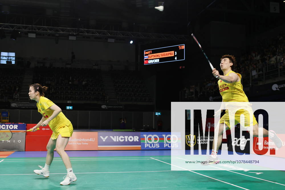 (260613) -- SYDNEY, June 13, 2026 -- Guo Xinwa (R) Chen Fanghui compete during the mixed doubles semifinal match between Guo Xinwa Chen Fanghui of China and Ruttanapak Oupthong Jhenicha Sudjaipraparat of Thailand at the Australian Badminton Open 2026 in Sydney, Australia, June 13, 2026. ) (SP)AUSTRALIA-SYDNEY-BADMINTON-AUSTRALIAN OPEN-MIXED DOUBLES-SEMIFINALS GongxBing