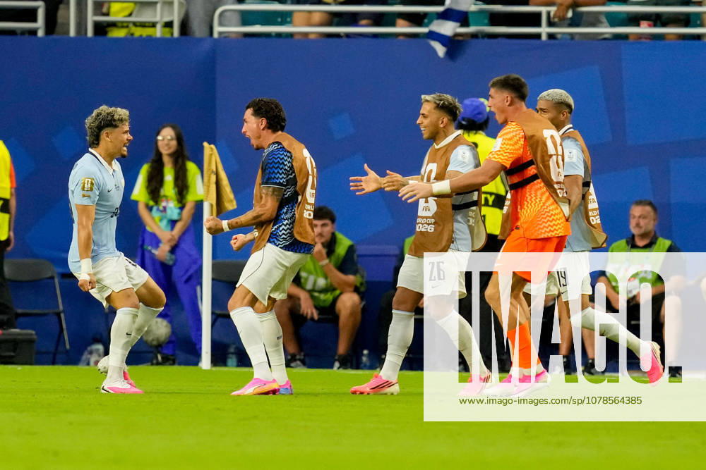Maxi Araujo (Uruguay) celebrates after scoring his team s first goal with teammates during the FIFA World Cup, WM, Weltmeisterschaft, Fussball 2026 Group H match between Saudi Arabia and Uruguay at Miami Stadium on June 15, 2026 in Miami, United States. (Photo by Alex Gottschalk DeFodi Images) -