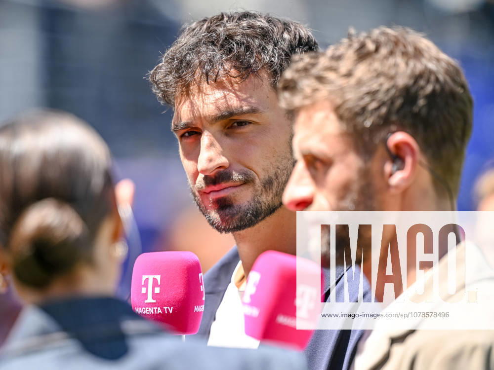 Mats Hummels and Thomas Müller during the TV interview during the FIFA World Cup, WM, Weltmeisterschaft, Fussball 2026 Group I match between France and Senegal at New York New Jersey Stadium on June 16, 2026 in East Rutherford, United States. (Photo by Harry Langer DeFodi Images) -