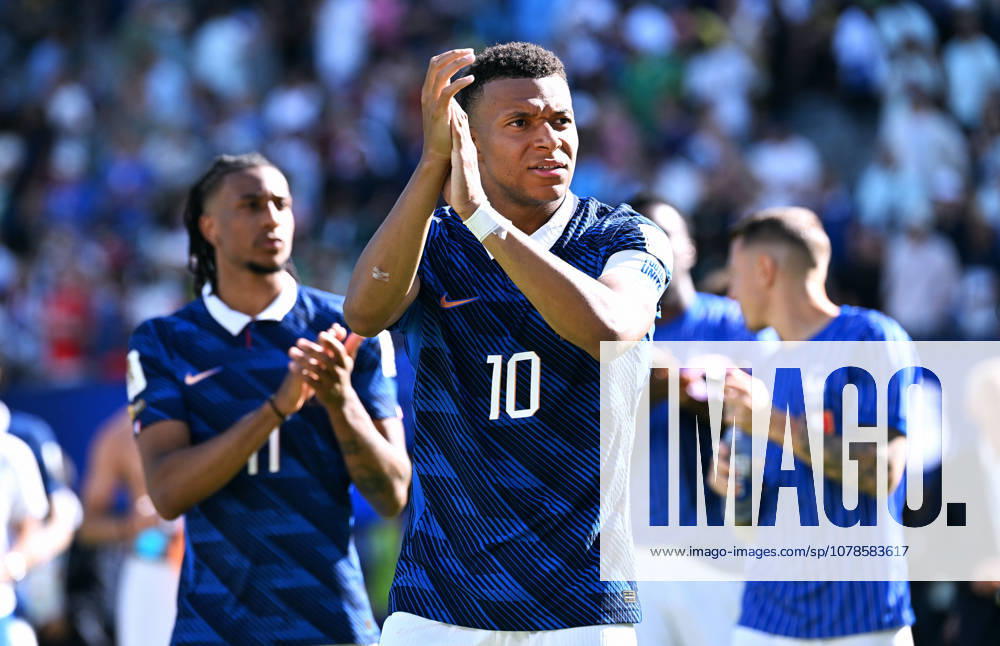 Fussball, Länderspiel, Herren, FIFA World Cup, WM, Weltmeisterschaft, Fussball 2026, Fussball-Weltmeisterschaft, USA, Gruppe I, MetLife Stadium New Jersey: Frankreich - Senegal 3:1; Kylian Mbappe (FRA) nach Spielende.