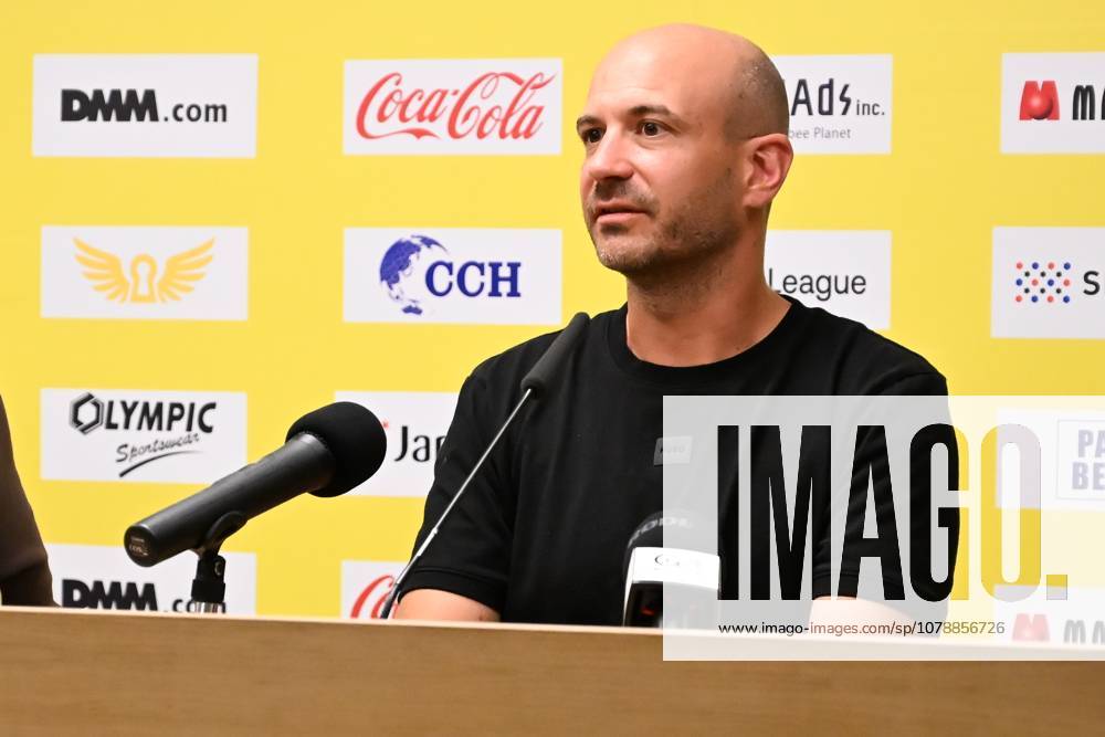 STVV s head coach Frederic De Meyer pictured during a press conference, PK, Pressekonferenz of Belgian first division soccer team Sint-Truiden VV, on Friday 26 June 2026 in Sint-Truiden, in preparation of the upcoming 2026-2027 Belgian first division soccer season. JILLxDELSAUX x179366621x