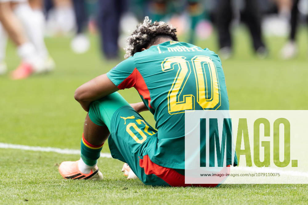 Senegal forward Ibrahim Mbaye (20) sits on field after a game loss at the end of the game Belgium national team, Nationalteam vs Senegal National Team for the FIFA World Cup, WM, Weltmeisterschaft, Fussball match, for the Round of 32 at Seattle Stadium. Belgium National Team Vs Senegal National Team - ZUMAl181 20260701_zsp_l181_125