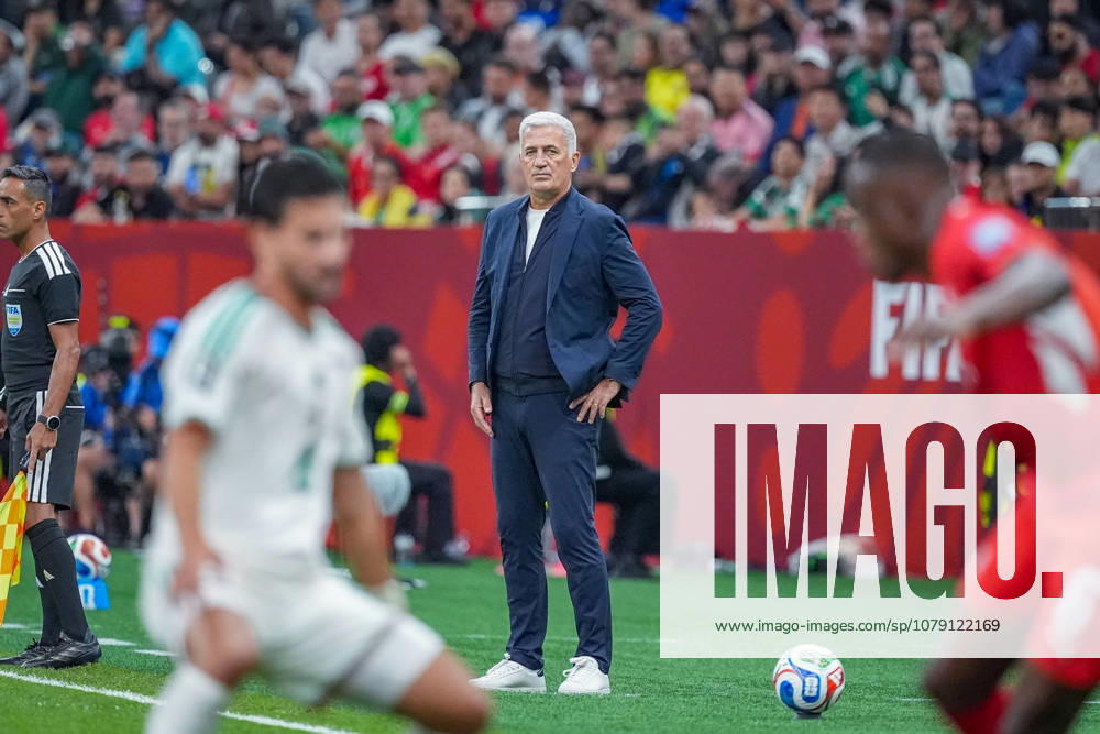 Kanada: Fußball FIFA World Cup, WM, Weltmeisterschaft, Fussball 2026 Sechzehntelfinale - Schweiz vs Algerien - BC Place Stadium Vancouver: Vladimir Petković Vladimir Petkovic (Trainer Algerien)