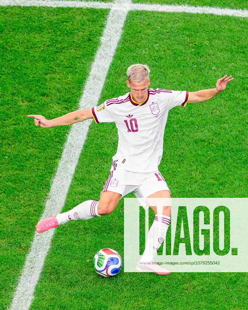 Spain forward Dani Olmo (10) in the FIFA World Cup, WM, Weltmeisterschaft, Fussball 2026, round of 16 football match between Spain and Portugal on July 06, 2026. Arlington USA - ZUMAm348 20260706_znp_m348_032