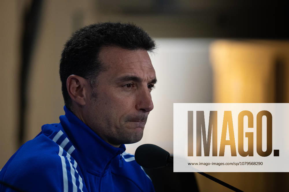 (260711) -- KANSAS CITY, July 11, 2026 -- Lionel Scaloni, head coach of Argentina, attends a press conference, PK, Pressekonferenz ahead of the quarterfinal between Argentina and Switzerland at the 2026 FIFA World Cup, WM, Weltmeisterschaft, Fussball in Kansas City, the United States, on July 10, 2026. ) (SP)U.S.-KANSAS CITY-FOOTBALL-FIFA WORLD CUP-PRESS CONFERENCE-TEAM ARGENTINA XiaoxYijiu
