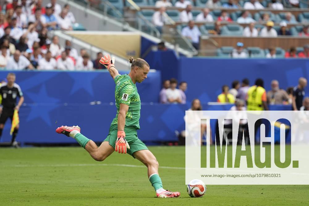 Match between Norway and England for the 2026 FIFA World Cup, WM, Weltmeisterschaft, Fussball Miami (FL), 11 07 2026 - World Cup Norway vs England - orjan Nyland in the match between Norway and England, eliminating the Nordic team in the quarterfinals of the 2026 World Cup, held at Hard Rock Stadium in Miami, Florida, this Saturday, July 11, 2026.(Foto: Juan Felip Ortiz Thenews2 imago images) SPO