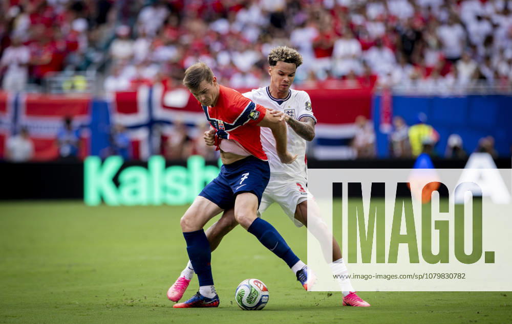 Miami, USA 11th Jul 2026. Alexander Sorloth (NOR) Nico OReilly (ENG) Norway - England World Cup Norwegen - England 11.07.2026
