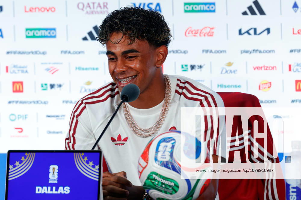 Spain forward LAMINE YAMAL (19) speaks to members of the media during a press conference, PK, Pressekonferenz at Dallas Stadium ahead of their semifinal match against France at the 2026 FIFA World Cup, WM, Weltmeisterschaft, Fussball Arlington USA - ZUMAa325 20260713_zsa_a325_033