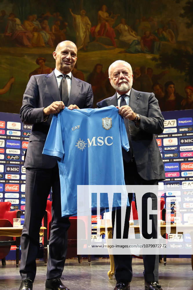 Massimiliano Allegri head coach of SSC Napoli and Aurelio De Laurentiis President of SSC Napoli show the new team shirt at the end of the press conference, PK, Pressekonferenz to introduce the new SSC Napoli head coach at the Theater San Carlo in Naples (Italy), July 14th, 2026. CesarexPurini