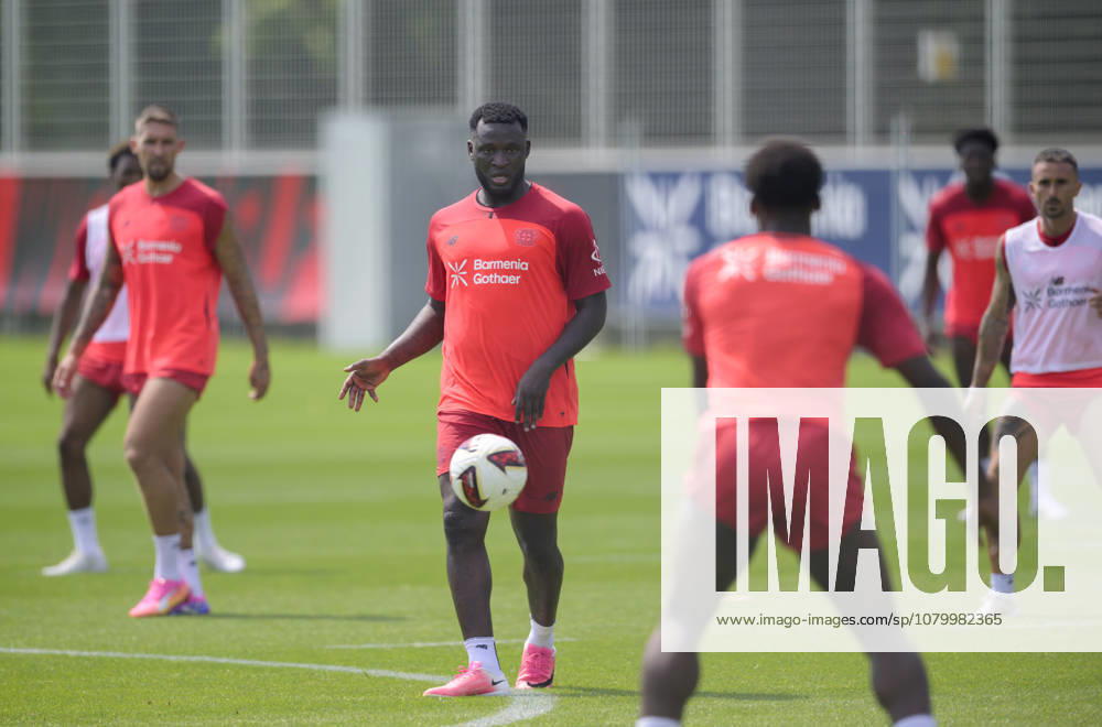 Victor Boniface (Bayer Leverkusen) in Aktion. Fussball 1. Bundesliga, Trainingsauftakt Bayer 04 Leverkusen am 14.07.2026 in Leverkusen Deutschland.