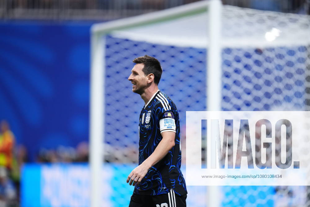 England v Argentina - FIFA World Cup, WM, Weltmeisterschaft, Fussball 2026 - Semi Finals ATLANTA, GEORGIA - JULY 15: Lionel Messi of Argentina looks on during the 2026 FIFA World Cup semifinal match between England and Argentina at Atlanta Stadium in Atlanta, Georgia, United States, on July 15, 2026. Jose Hernandez Anadolu Georgia United States. Editorial use only. Please get in touch for any other usage.