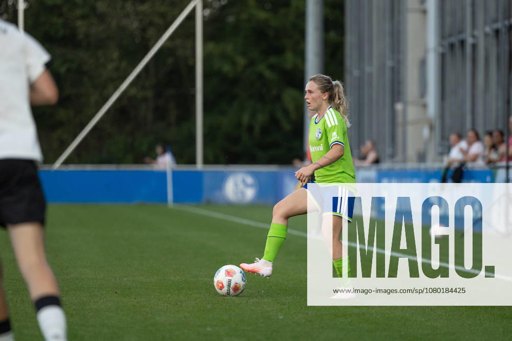Fußball I Frauen I Testspiel I FC Schalke 04 - Borussia Mönchengladbach I 16.07.2026 Janine Gibson (7, FC Schalke 04) Gelsenkirchen Am Parkstadion Nordrhein-Westfalen Deutschland