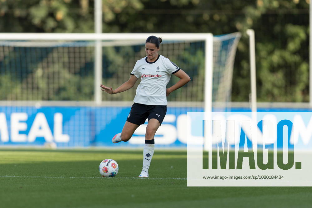Fußball I Frauen I Testspiel I FC Schalke 04 - Borussia Mönchengladbach I 16.07.2026 Maresa Arici (26, Borussia Mönchengladbach) Gelsenkirchen Am Parkstadion Nordrhein-Westfalen Deutschland
