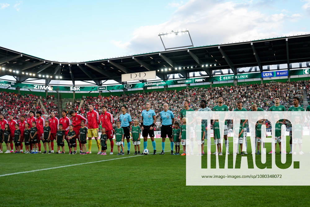 Fussball, UEFA Europa League Qualifikation: FC St. Gallen 1879 vs. Benfica Lissabon, Donnerstag, 23.07.2026 (Berit Sitterstadion, St. Gallen, Schweiz); FC St. Gallen und SL Benfica vor dem Anpfiff