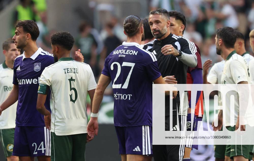 Anderlecht s Leo Petrot and Anderlecht s assistant coach Jeremy Taravel pictured after a soccer game between Swedish Hammarby IF and Belgian RSC Anderlecht, Thursday 23 July 2026 in Stockholm, Sweden, the first leg of the second qualifying round for the UEFA Europa League. VIRGINIExLEFOUR x181870689x