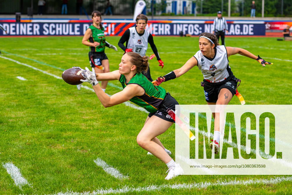 Munich Spatzen (grün) gegen Düsseldorf Firecats (weiß) - Halbfinale Frauen - Flag Football - Die Finals 2026 (24.07.2026, Hannover Erika-Fisch-Stadion (Hannover, GER),