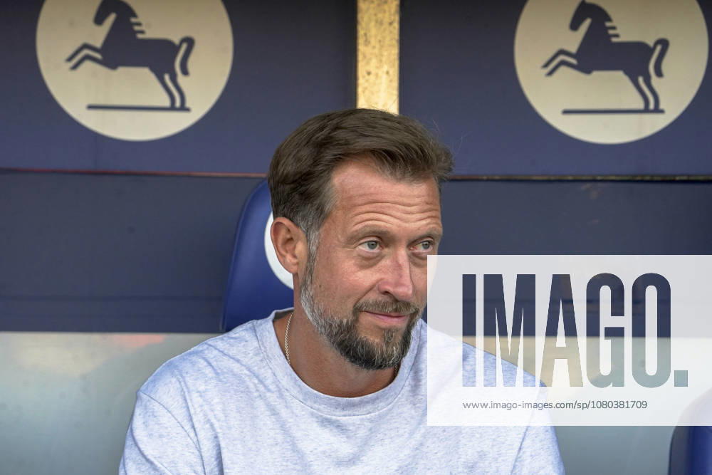 Deutschland: Fussball Testspiel Vereine 2026 2027, Freundschaftsspiel Eintracht Braunschweig vs Southampton FC Eintracht-Stadion (Braunschweig): Lars Kornetka (Trainer Eintracht Braunschweig) Braunschweig