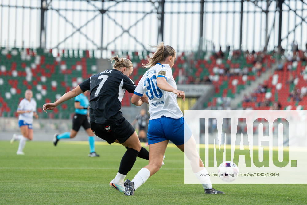 SOSNOWIEC 25.07.2026 MECZ I RUNDA KWALIFIKACJI LIGA MISTRZOW SEZON 2026 27 CZARNI SOSNOWIEC - ATHLONE TOWN -- UEFA WOMEN S CHAMPIONS LEAGUE QUALIFYING FIRST ROUND MATCH CZARNI SOSNOWIEC - ATHLONE TOWN KLAUDIA MILEK SOFIA STOVOLD FOT. MATEUSZ WIEWIORKA 400mm.pl NEWSPIX.PL --- newspix.pl